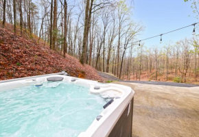 Couple Retreat Cabin-near Smoky Mountain Railroad-Hot Tub